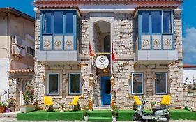 Lamur Hotel